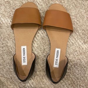 NWT: Steve Madden Sandal